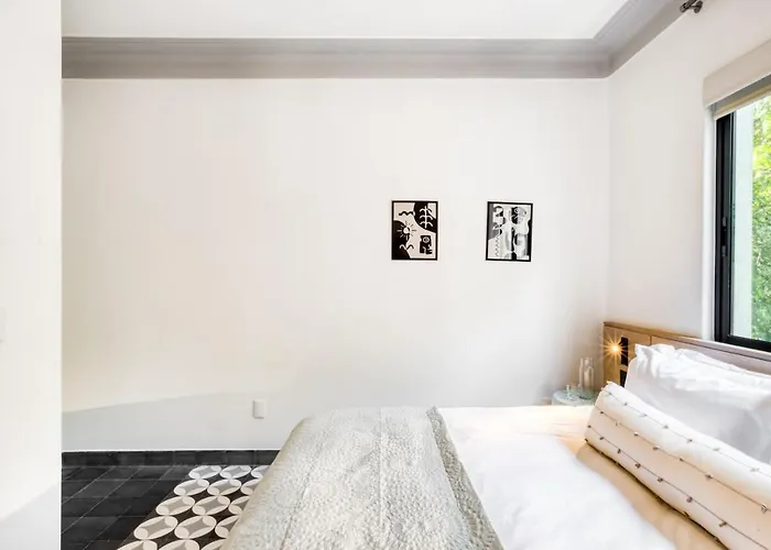 Dinamarca By Mr W Apartahotel 4*